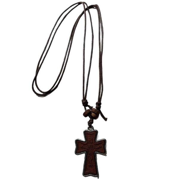 Ξύλινος σταυρός με μεταλλικό περίγραμμα